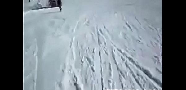  GF gives blowjob on ski lift